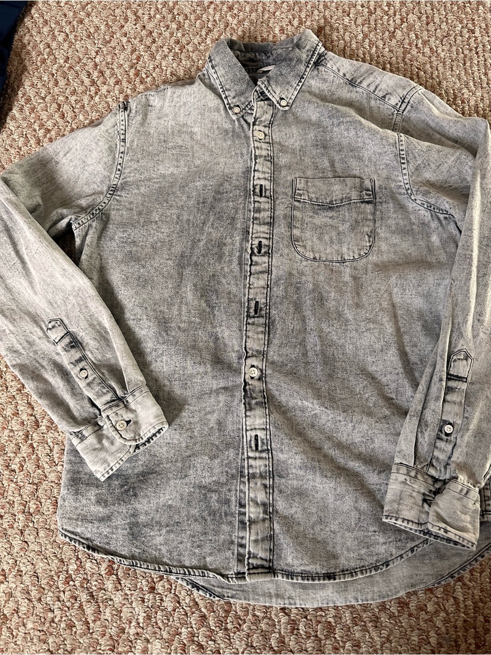 American Eagle Outfitters Light Grey Washed Button-Down Shirt